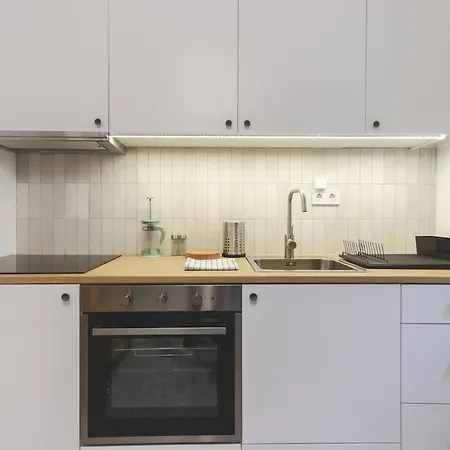 Center Lovely Balcony Flat Apartament