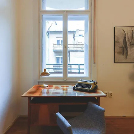 Center Lovely Balcony Flat * Budapeszt