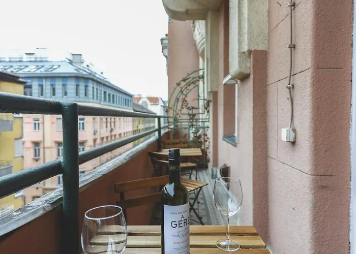 Center Lovely Balcony Flat Appartement