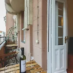 Lägenhet Center Lovely Balcony Flat Budapest