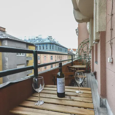 Apartamento Center Lovely Balcony Flat *