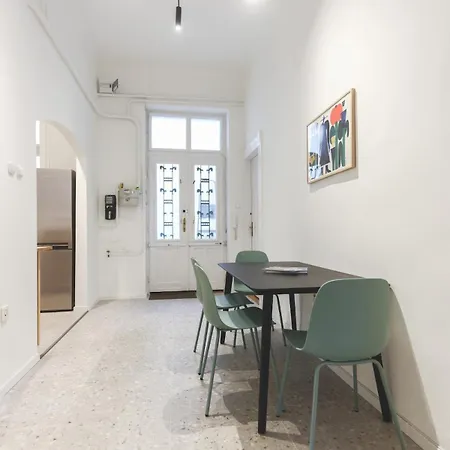 Center Lovely Balcony Flat Budapesta