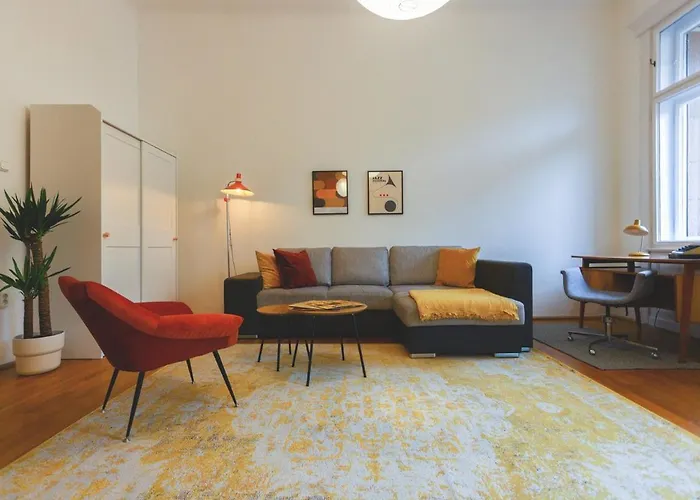 Center Lovely Balcony Flat Apartament